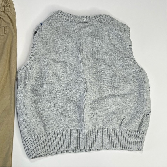 Bundle kids 2 piece 3-6 month khaki pants and vest sweater - Picture 6 of 10